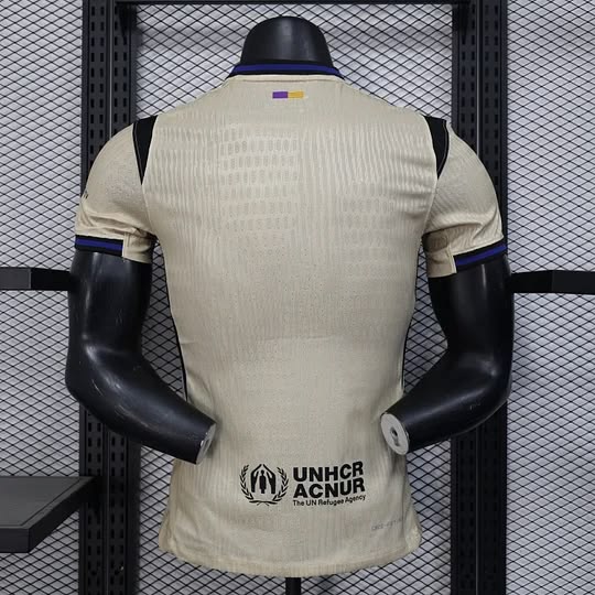 Barcelona 25-26 Away