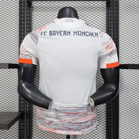 Bayern Munich 25-26 Away