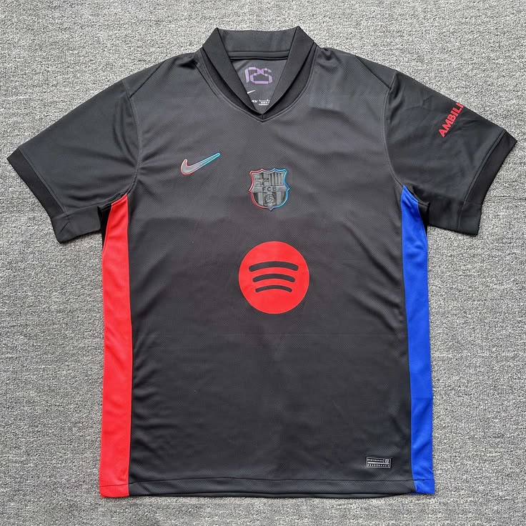 Barcelona 24-25 Away