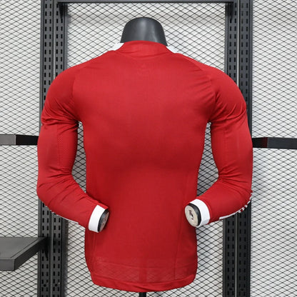 Liverpool 25-26 Home